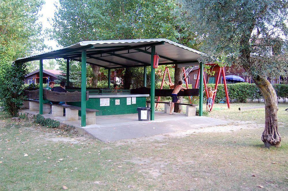 Campeggio Trevisago Iris Park Moniga del Garda Kültér fotó